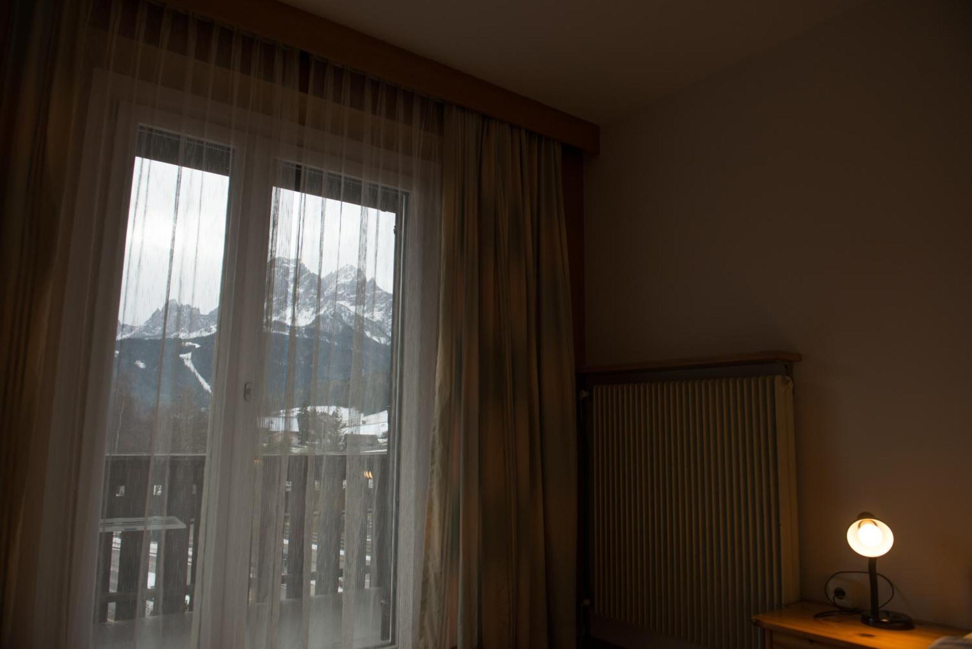 Garni Hofer Aparthotel Sexten Exterior photo